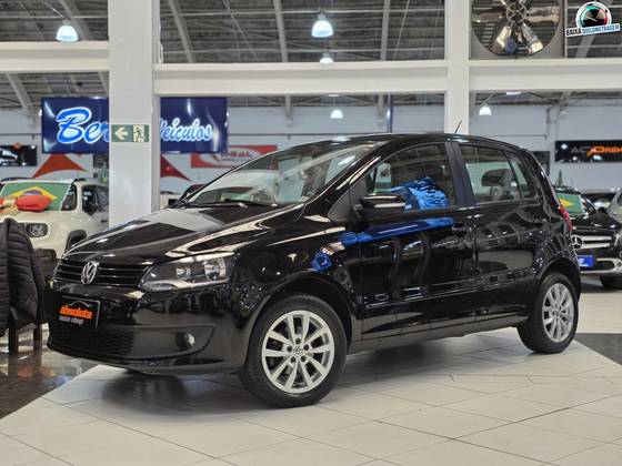 VOLKSWAGEN FOX 1.0 MI 8V FLEX 4P MANUAL VOLKSWAGEN FOX 1.0 MI 8V FLEX 4P MANUAL